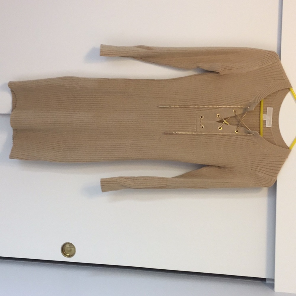 Michael Kors body con dress. Size XS fits 2/4.